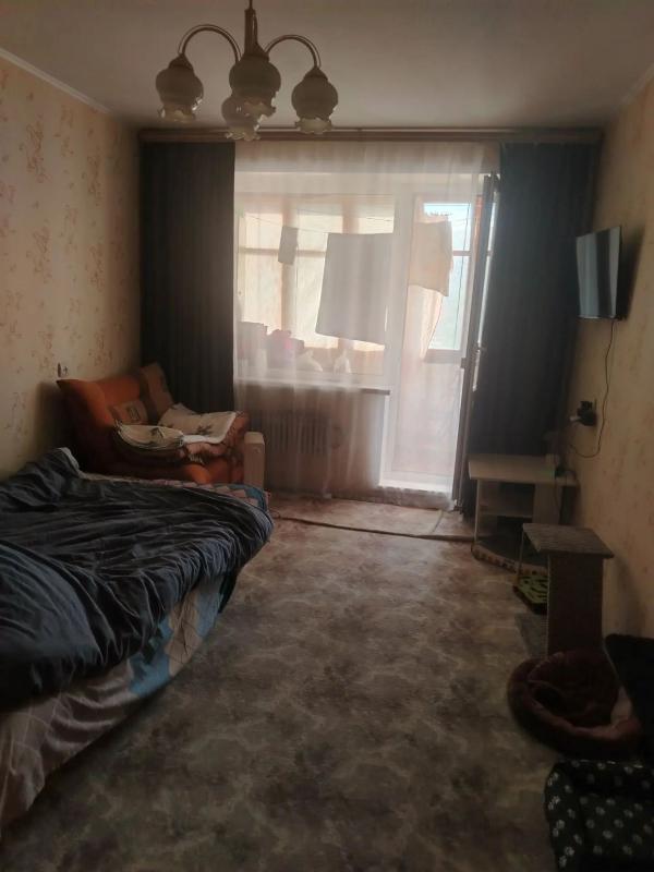 В продаже улучшенная 1-комнатная квартира по адресу:  г. - Новотроицк