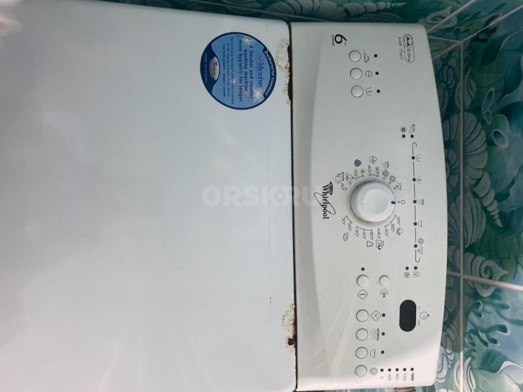 Стиральную машину Whirlpool 
Состояние хорошее
Не в рабочем состояние, нужна замена шкива на бараб - Орск