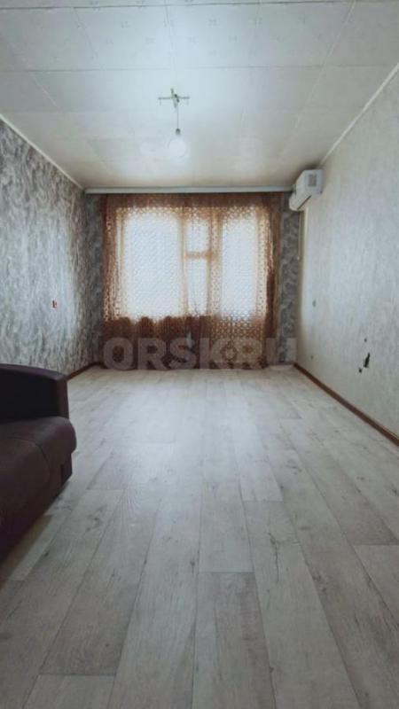 Продам 1-комнатную квартиру, улучшенной планировки на улице Беляева, дом 13. - Орск