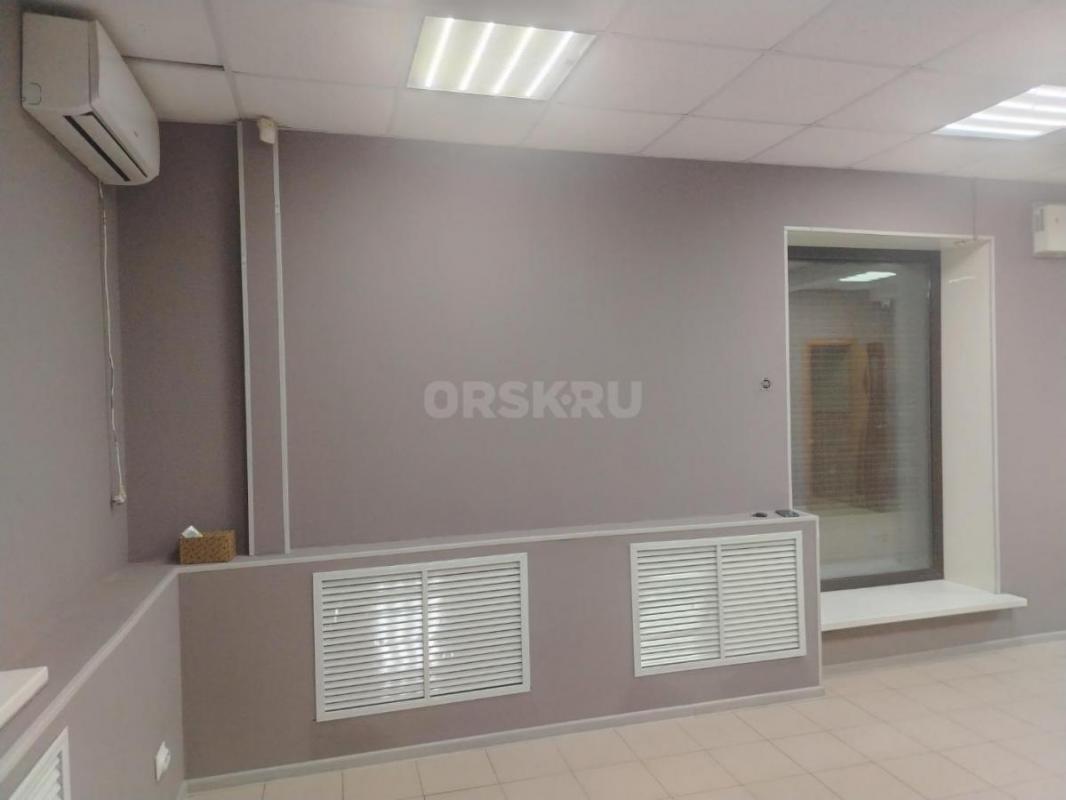 Сдаётся в аренду помещение 36кв м, ост. - Орск