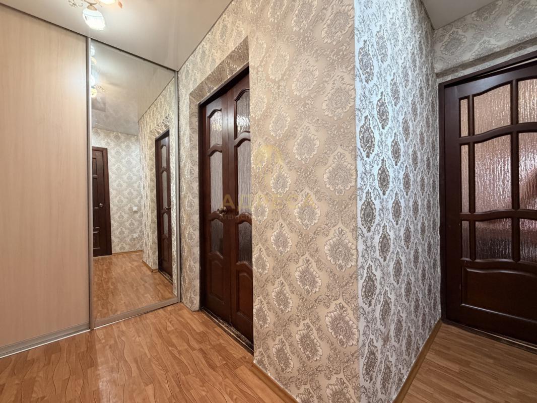 Продаётся тёплая, уютная квартира с удобной планировкой, общей площадью 40,1 кв. - Оренбург