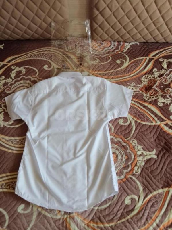 Продам две новые школьные рубашки с коротким рукавом размер 116_122 отличный состав и качество Турци - Орск