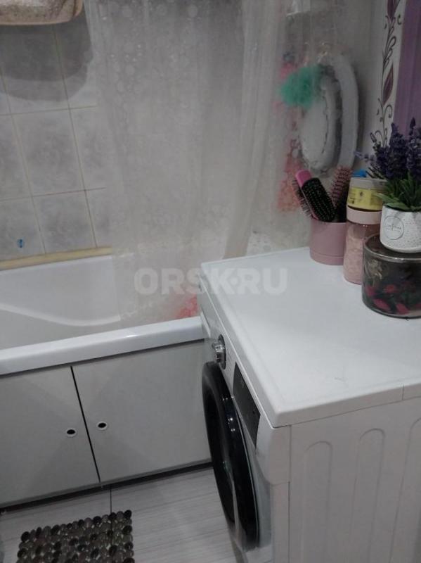 В районе площади Васнецова предлагается 3х -комн квартира 59 кв м,1/9 этажного дома с евроремонтом. - Орск