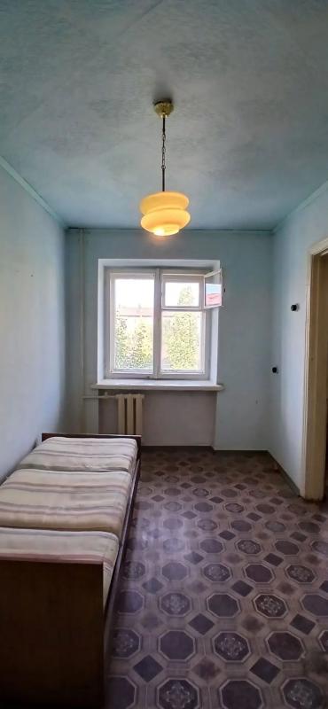 Продаётся трёхкомнатная квартира в востребованном районе города, с красивым видом на Советскую, г. - Новотроицк