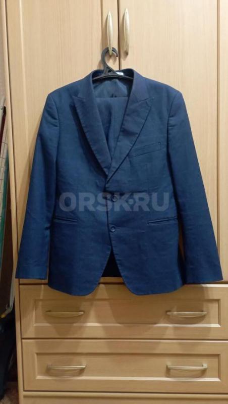 Костюмы в отличном состоянии, 300 руб. - Орск