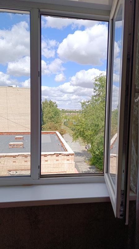 Продается 2-комнатная квартира, требующая ремонта, на 4 этаже пятиэтажного панельного дома по улице - Гай