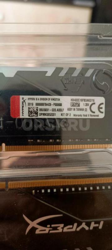 Тип памяти: DDR4

Общий объем: 16 ГБ (комплект состоит из двух модулей по 8 ГБ)

Тактовая частот - Гай
