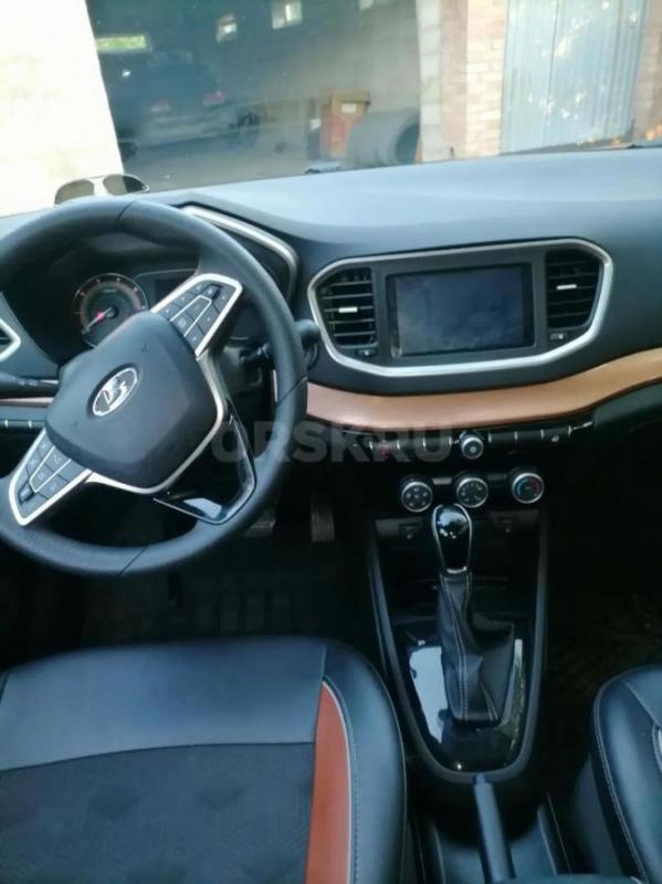 Продам Лада Веста кросс конец 2024г в, 1 хозяин, пробег 25000, состояние нового авто. - Гай