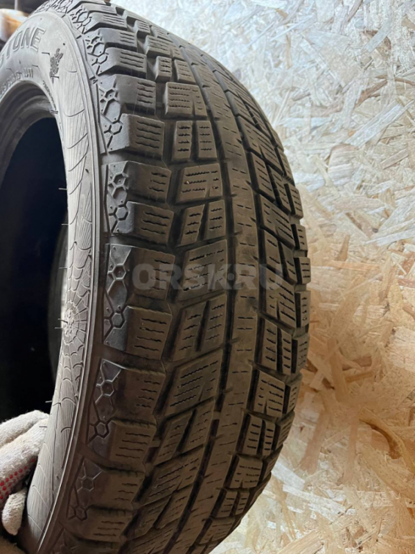 R 18 225 60 зимняя резина липучка STREAMSTONE, стояла на Nissan X-trail. - Орск