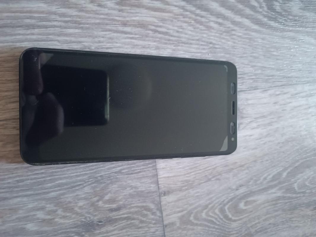 Продам смартфон Xiaomi redmi 5 Plus в хорошем состоянии, все работает исправно, в полном комплекте. - Гай