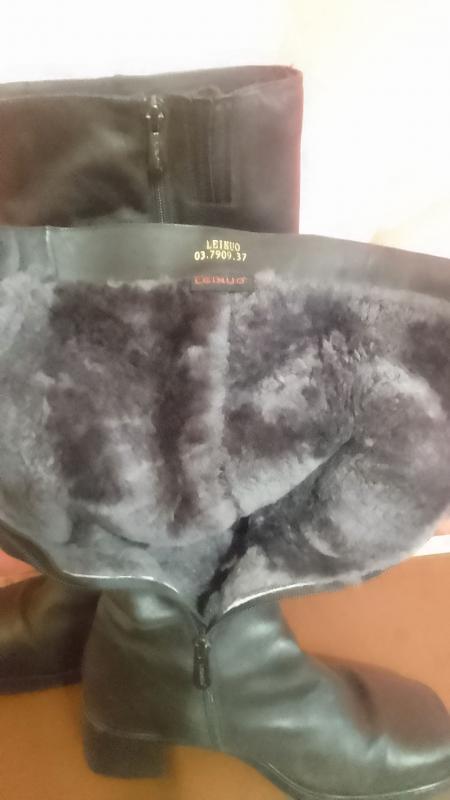 Продам женские зимние сапоги,  натуральная кожа, подклад натуральный мех, в отличном состоянии. 1-2 - Не указан