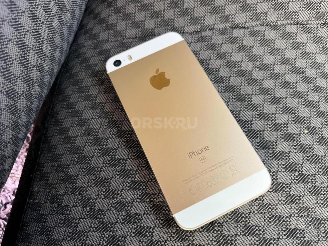 iPhone SE в эксклюзивном состоянии как новый как будто только из коробки достали . - Орск