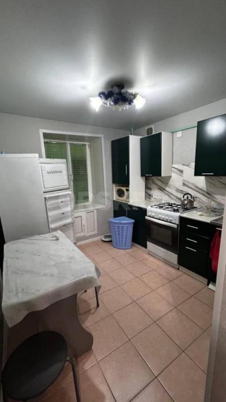 1 комнатная квартира 2-ой этаж , с ремонтом, есть всё для комфортного проживания в районе ОЗТП. + св - Орск