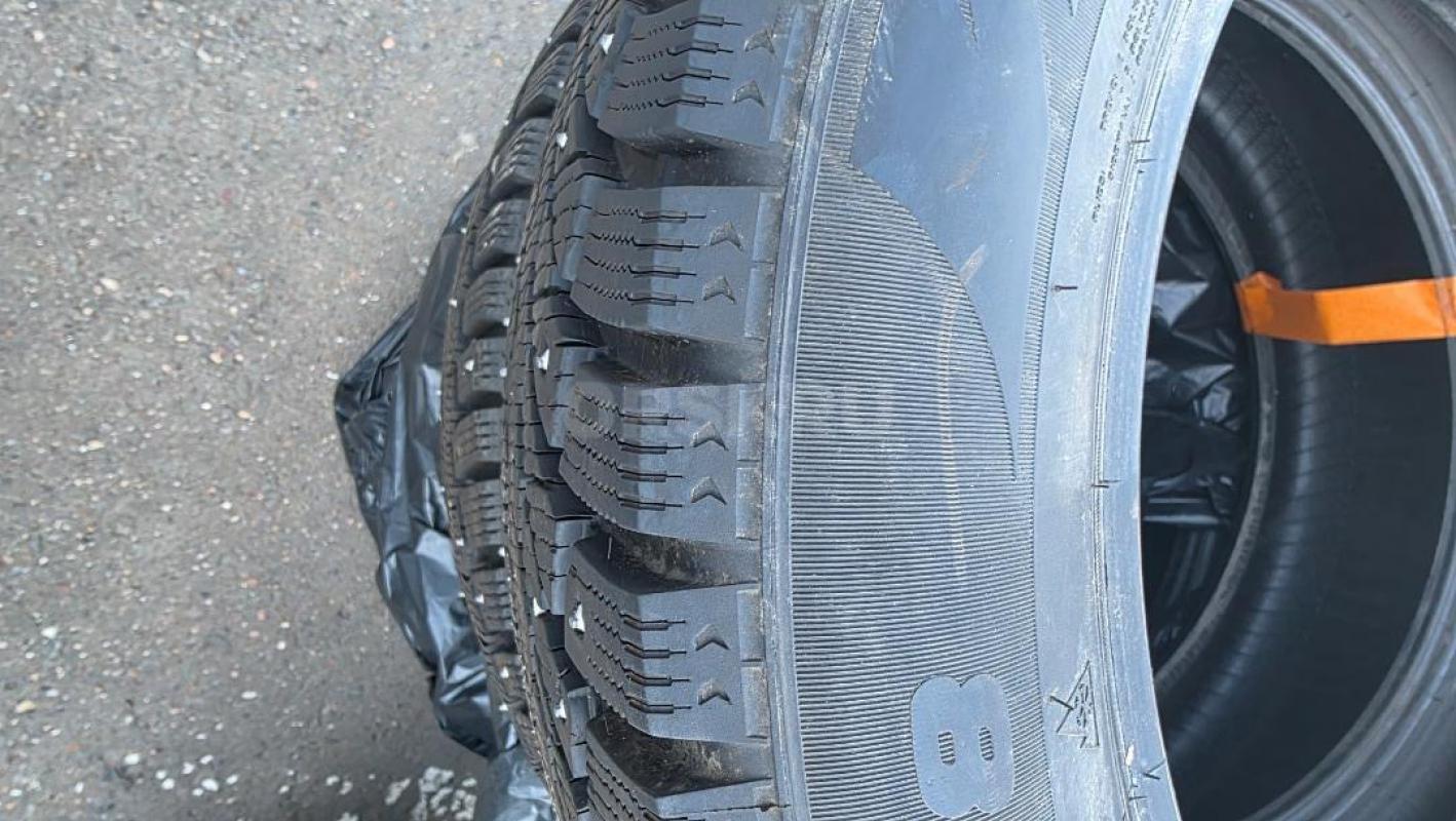 Продам зимние шипованные шины Formula 225/55/R18 20000т.р. - Орск